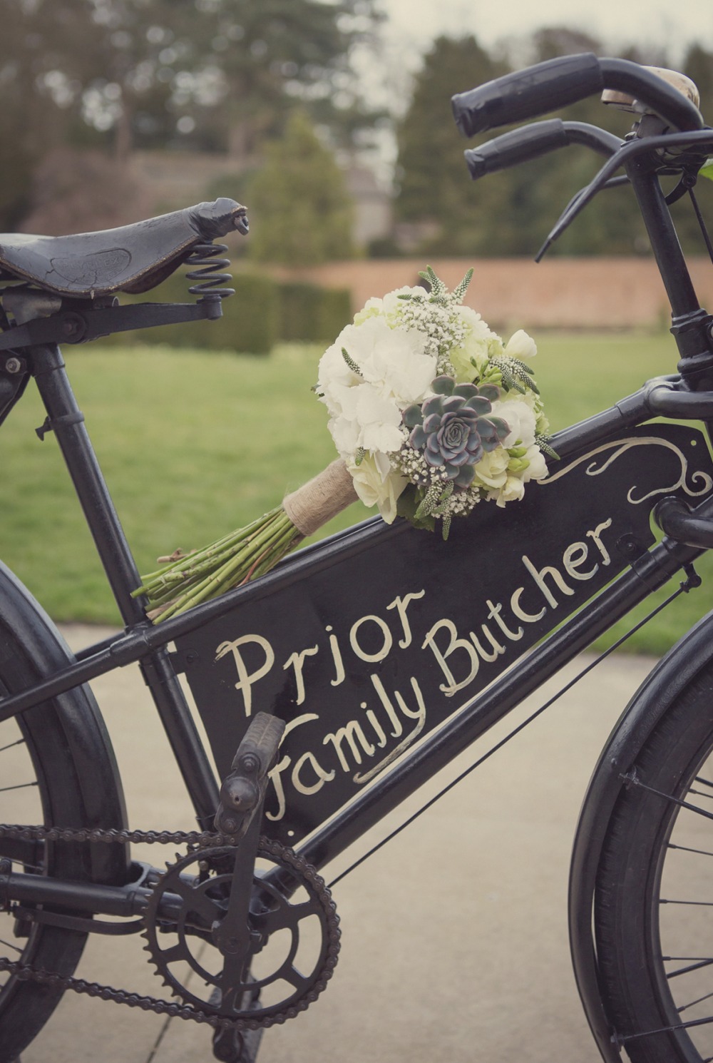 Katherine & Adrian - Image © Lissa Alexandra Photography