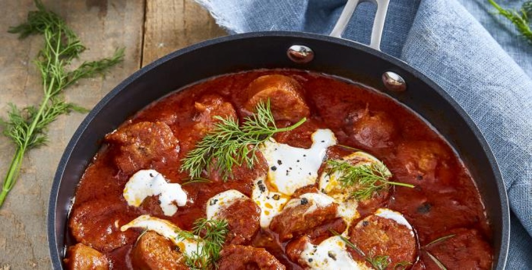 Sausage stew in a red sauce