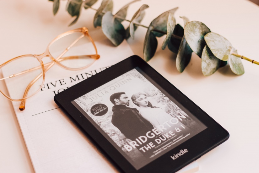 Bridgerton on the front of a kindle