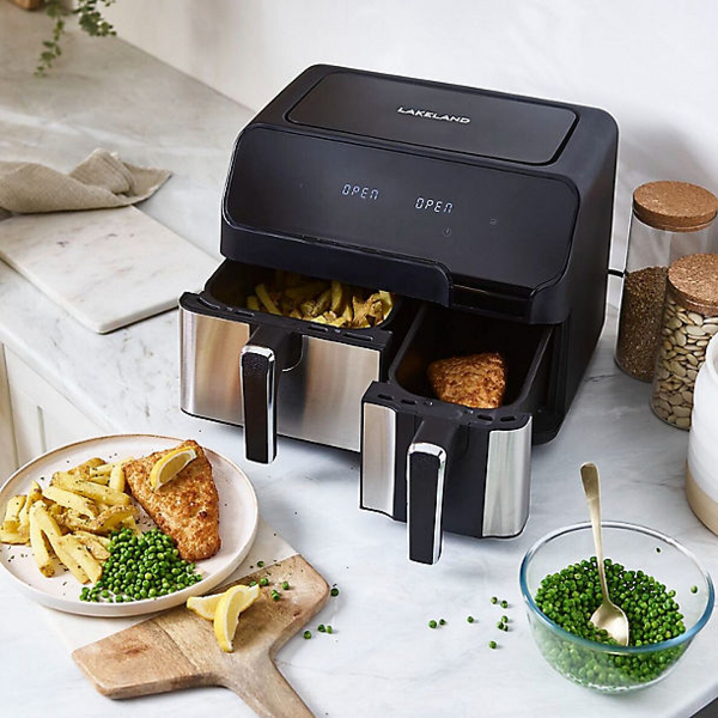 Dual basket air-fryer