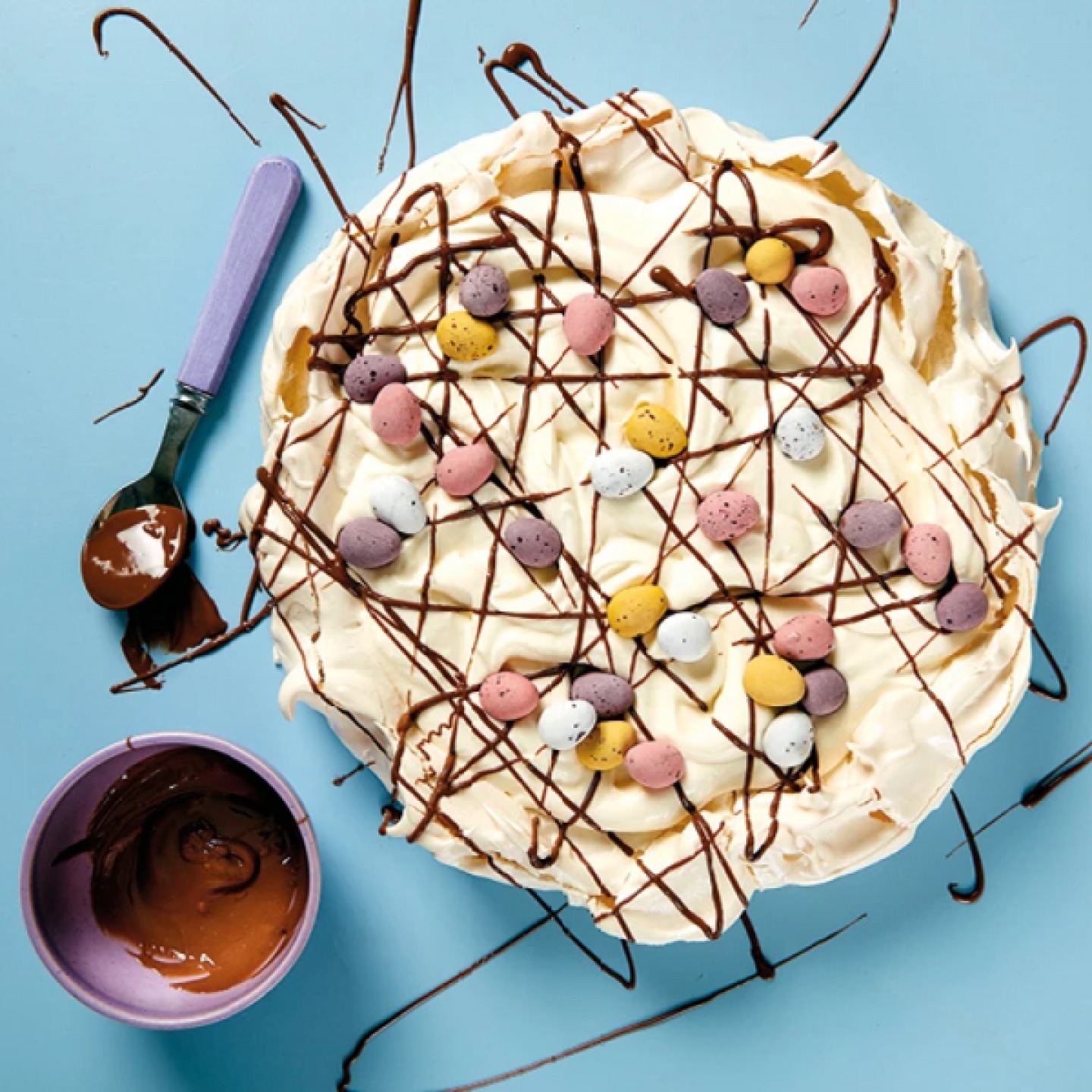 Mini Egg Pavlova