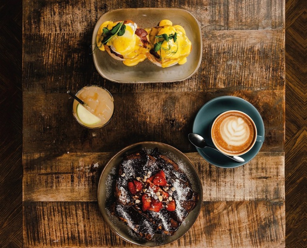 Coffee, Iced drink, eggs and French toast