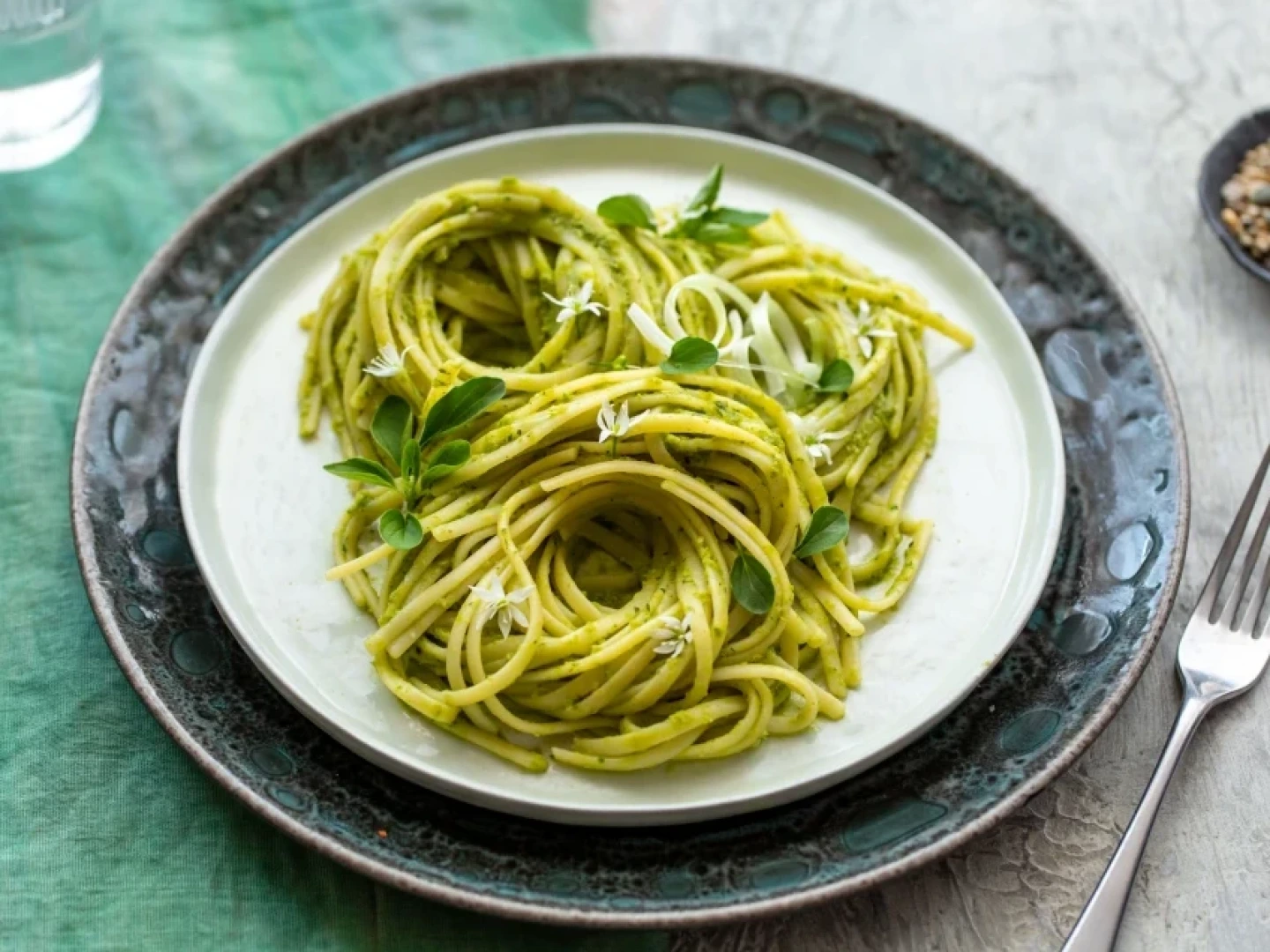 Pea and Spring Onion Linguine