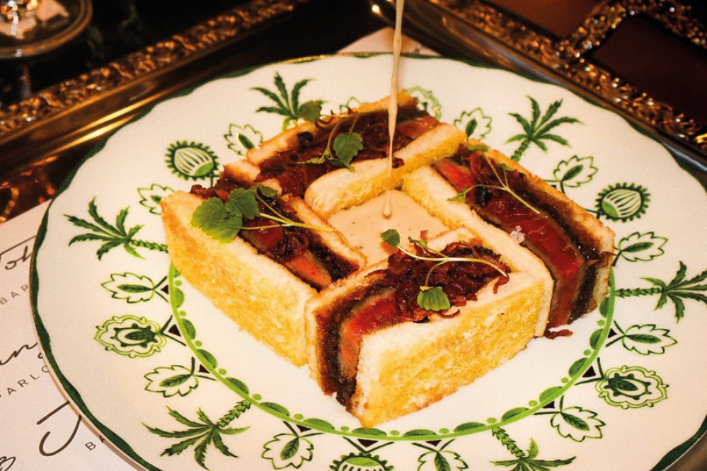 Johnny’s Bar and Parlour