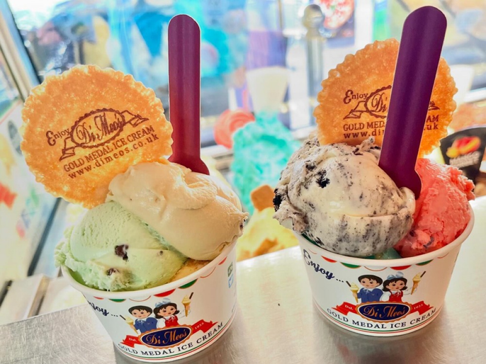 2 ice cream pots from Di Meo’s