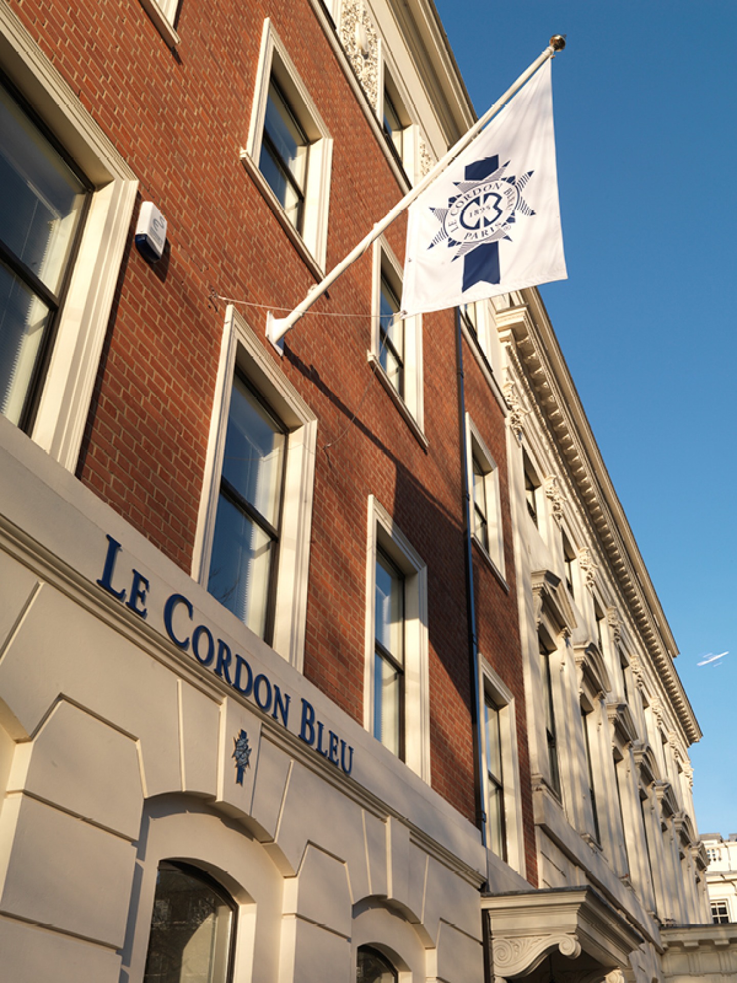 Le Cordon Bleu building