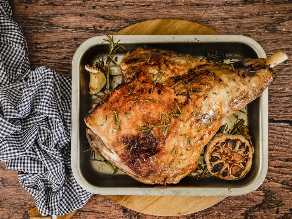 Cooked leg of Lamb from Fooder
