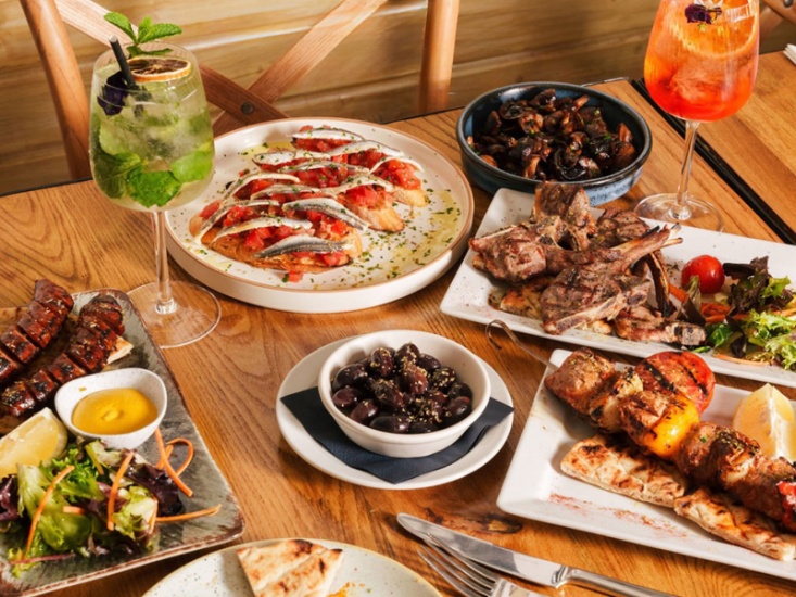 Salparo's table of food