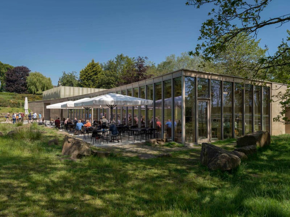 outdoor seating area