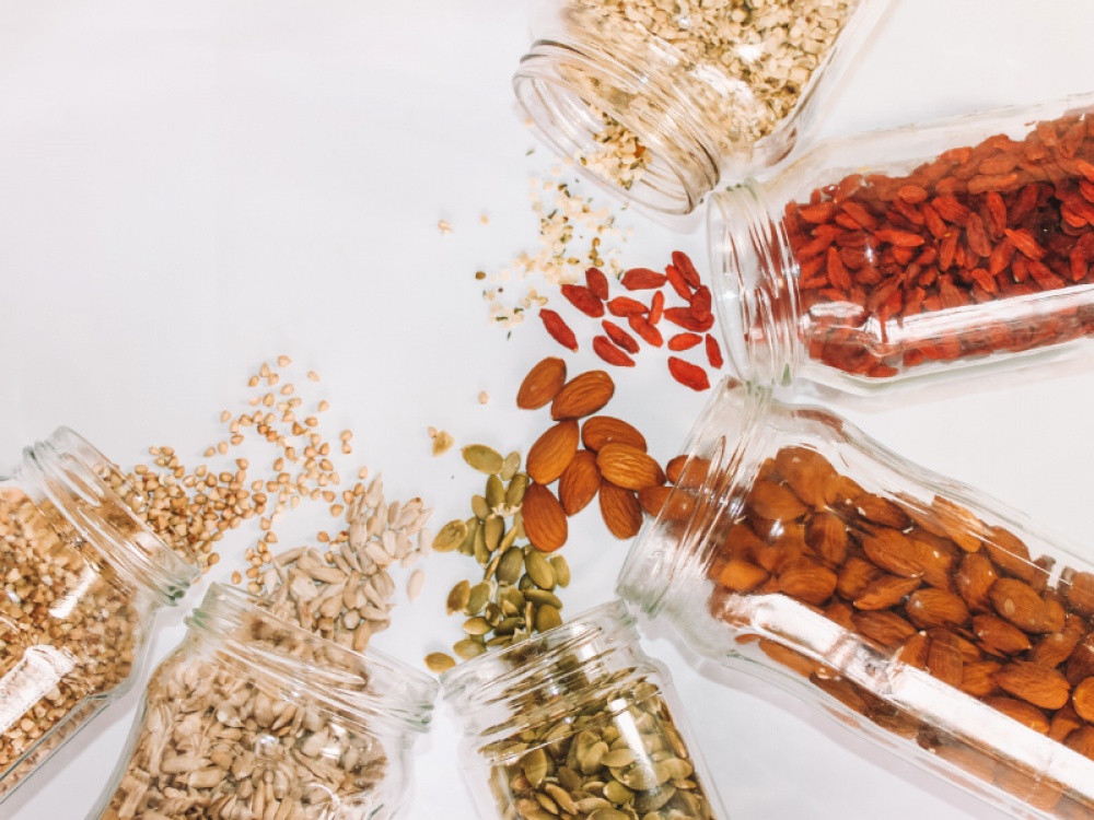 Six Foods to Eat Before Bed to Keep you Warm this winter
