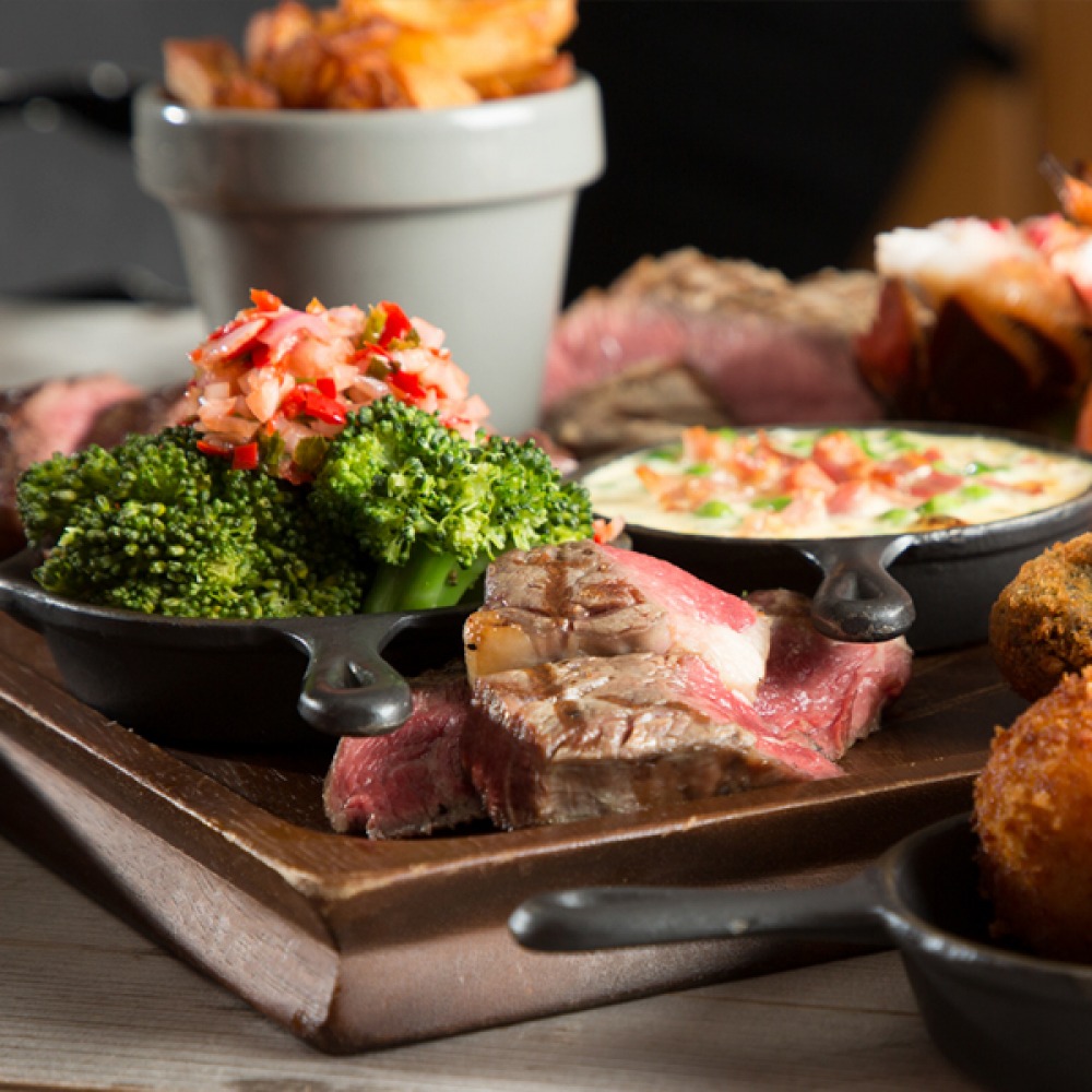 Tomahawk Steakhouse