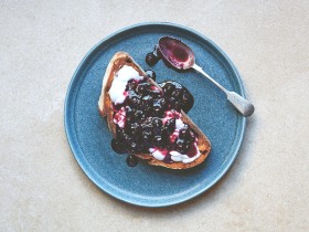 Cream Cheese and Blueberry Toast