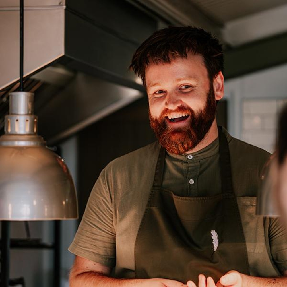 Ian Waller, Restaurant Pine