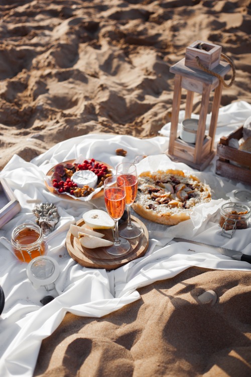The Ultimate Rosés to Sip This Spring
