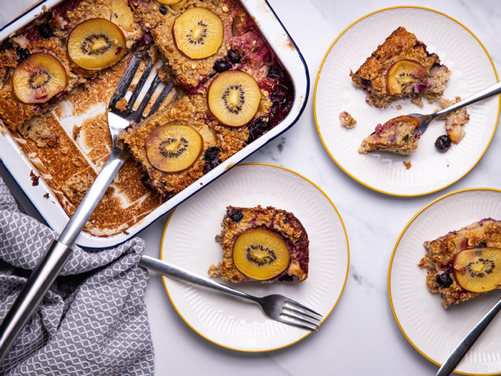 Warming Kiwi Baked Oats