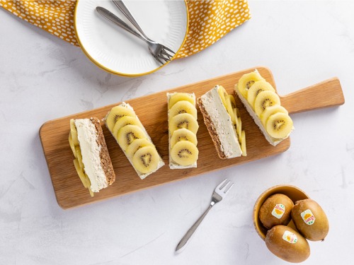 Golden Kiwi and Cashew Vegan Slices