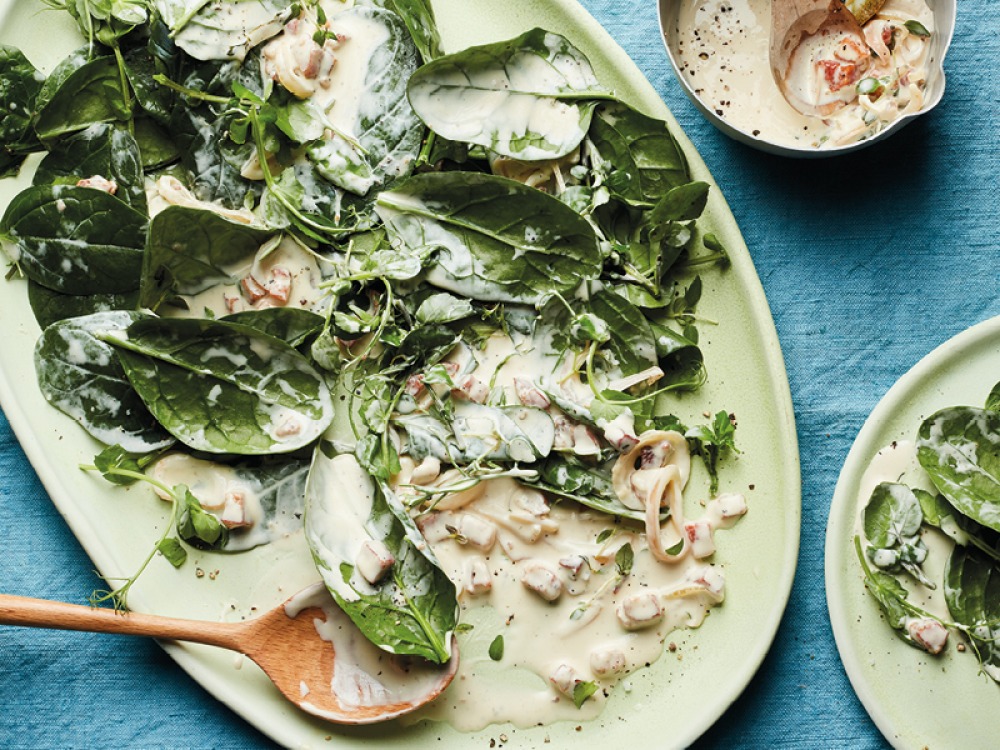  SPINACH SALAD WITH HOT BACON DRESSING