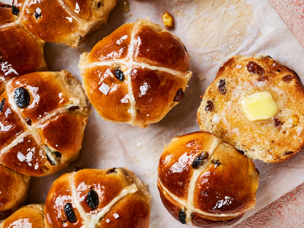 Classic Hot Cross Buns