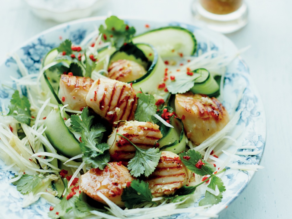 Scallop & Green Papaya Salad with Lemongrass Dressing