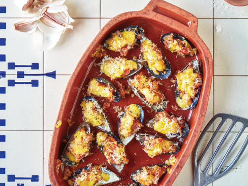 Gratinated Mussels With Sautéed Tomato, Onion & Green Pepper Stuffing & Alioli Sauce