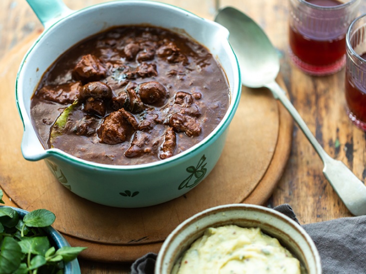 How to Make Beef Stew or Beef Bourguignon