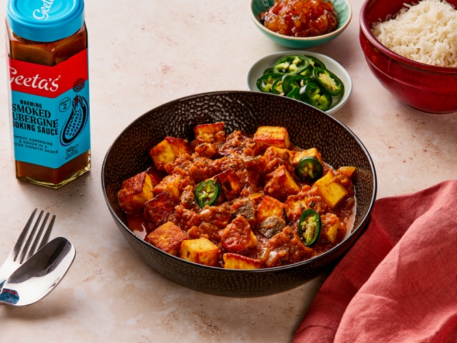 How to Make This Easy Paneer & Smoked Aubergine Curry