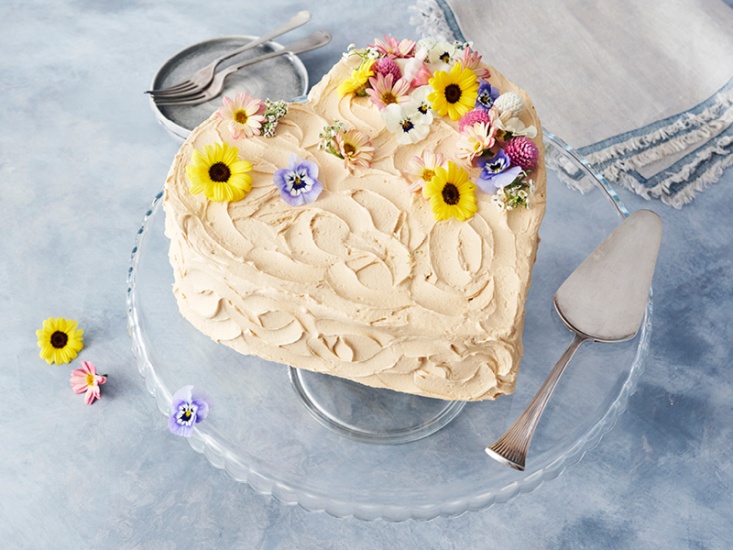 Coffee Cream Heart Cake