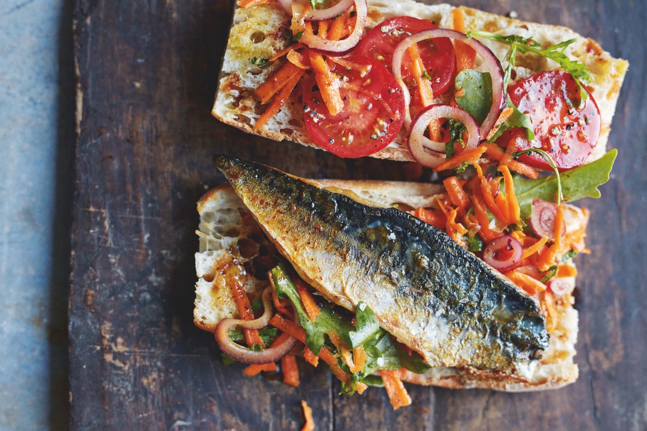 Istanbul s Famous Mackerel Sandwiches Balik Ekmek Living North