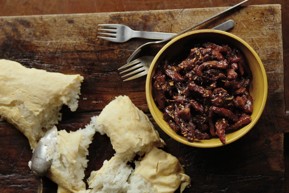 Chilli Beef With A Sticky Rice Omelette © Home Comforts by James Martin (Quadrille, £20) Photography: Yuki Sugiura