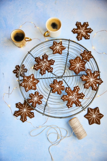 Spiced Gingerbread Christmas Cookies
