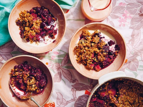 Spiced Blueberry Crumble