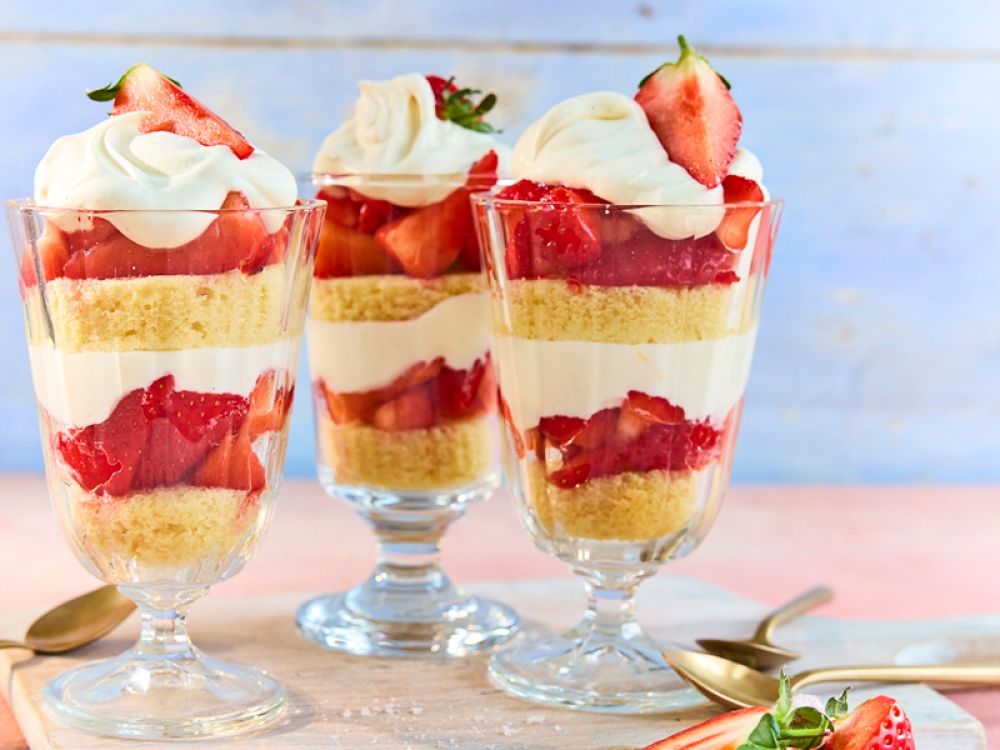 These Mini Trifles Make the Perfect Summer Treat