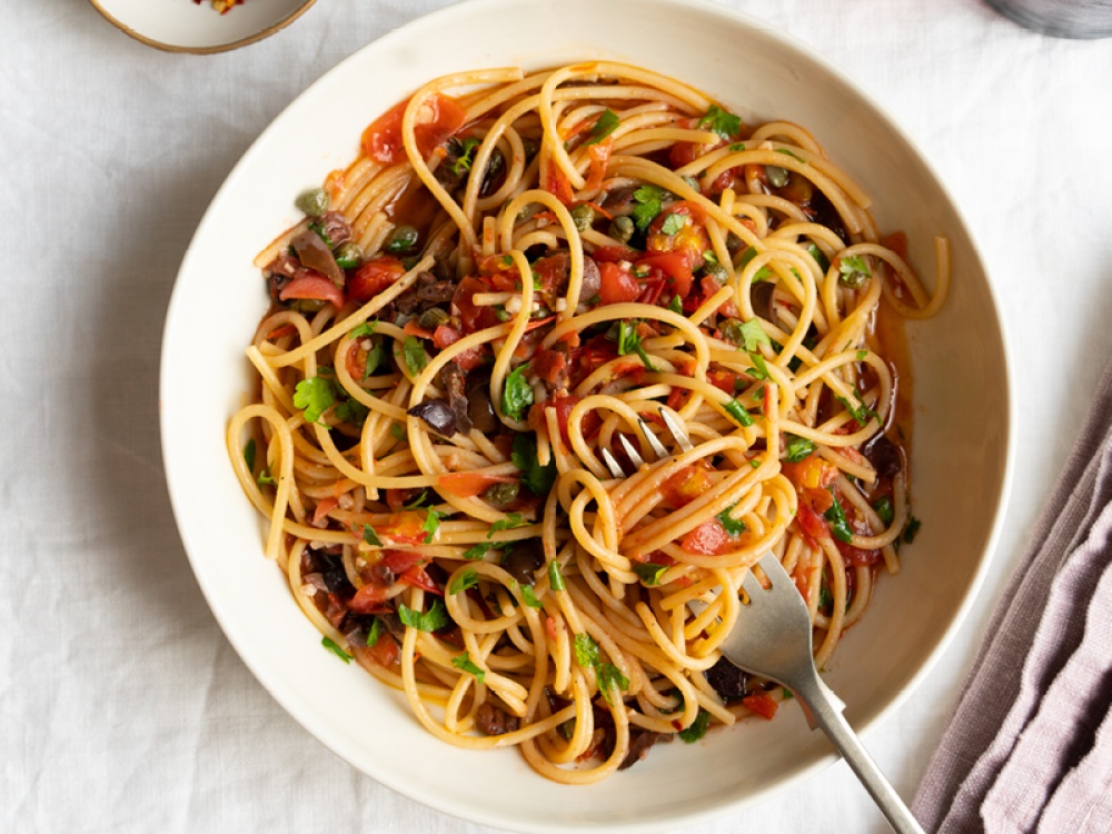 Super-Simple Fresh Tomato Puttanesca