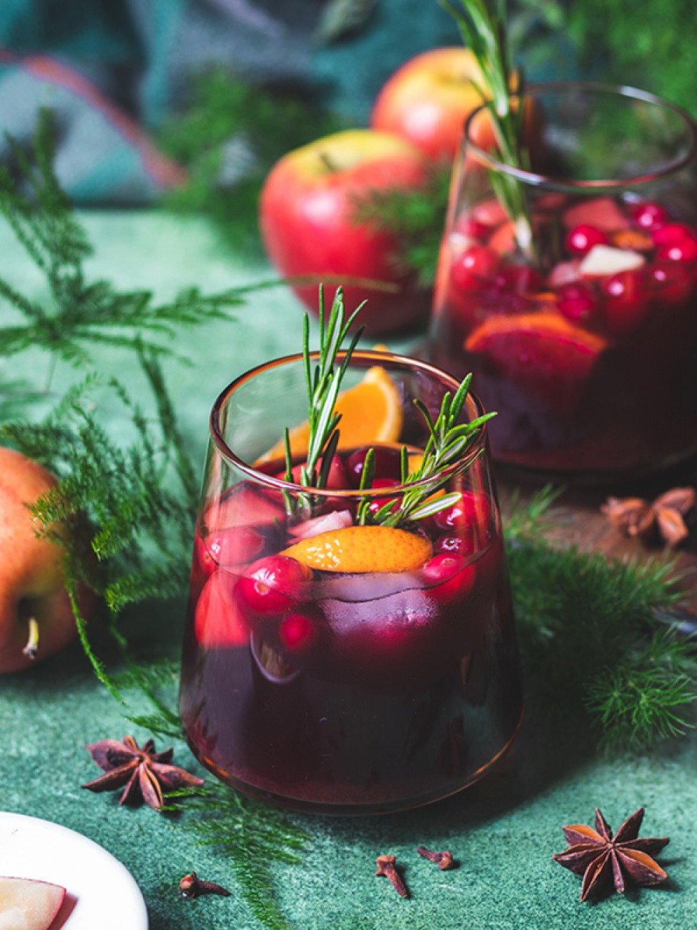 Winter Spiced Cranberry and Apple Sangria