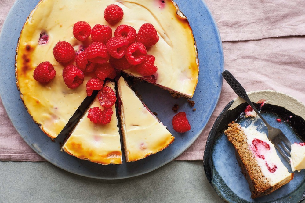 Raspberry and lemon ricotta baked cheesecake