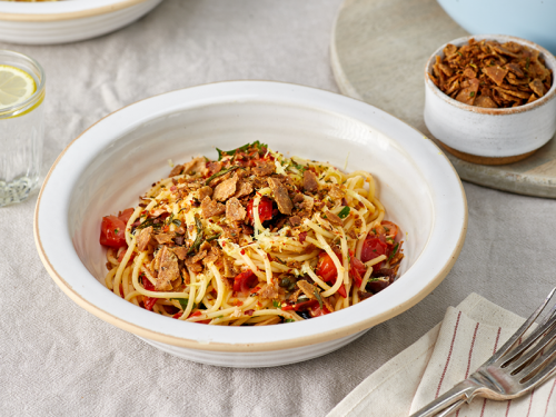 Spaghetti with Tuna, Tomatoes, Black Olives and Capers