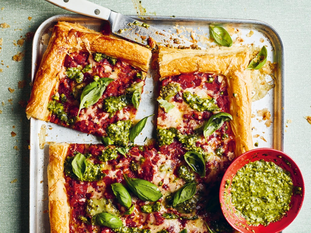 Tomato, Cheddar and Pesto Tart