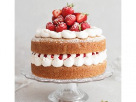 Vegan Victoria Sponge Cake