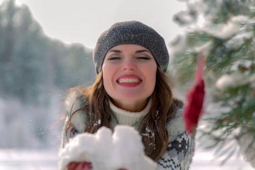Be Frizz-Free This Winter