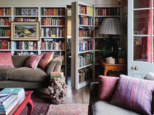 How to Create a Cosy Home Library