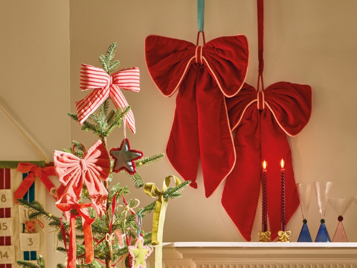 Bows are Big for Christmas