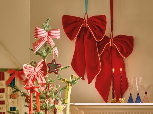 Bows are Big for Christmas