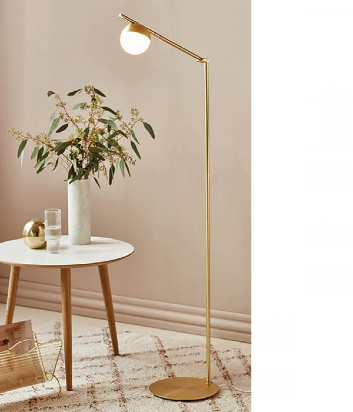 Contina swing arm floor lamp
