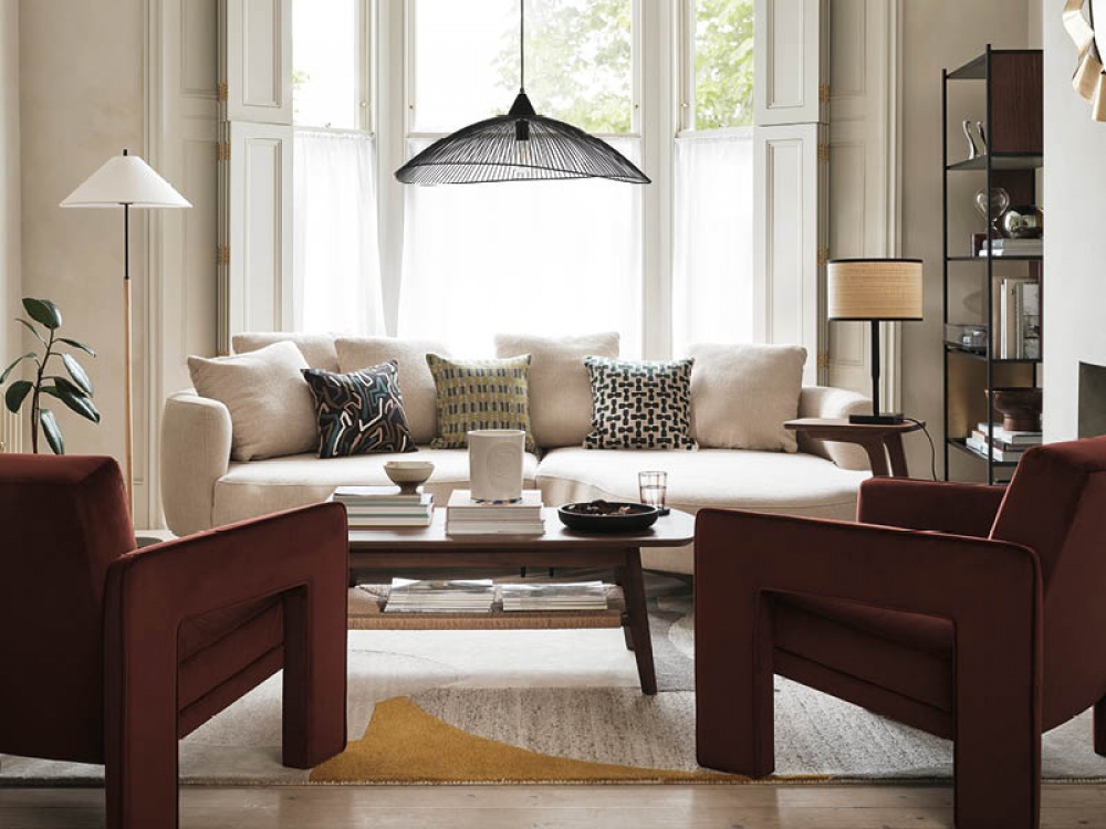 Modern lounge setting