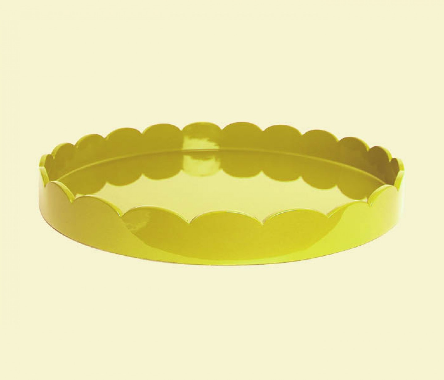 Yellow medium lacquered scallop round tray