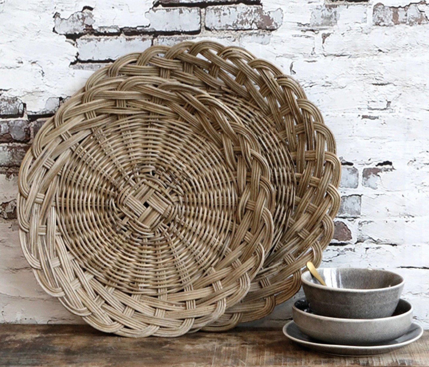 Rattan braided trays