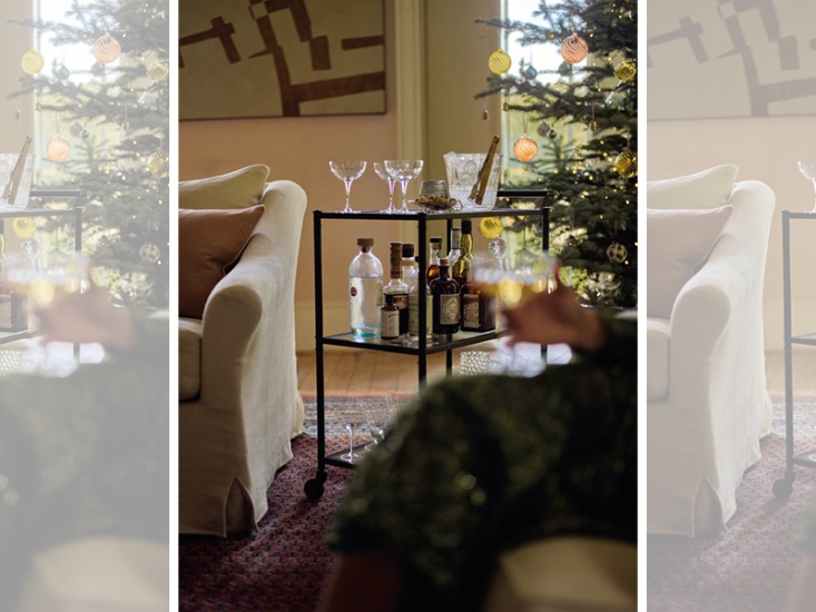 Create a Great Home Bar with these Cool Carts