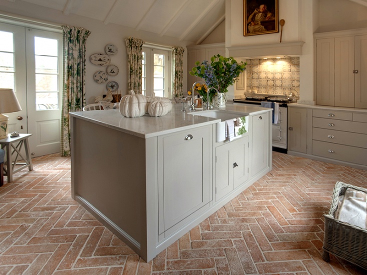 See Inside the Hidden Garden House at Bradley Gardens