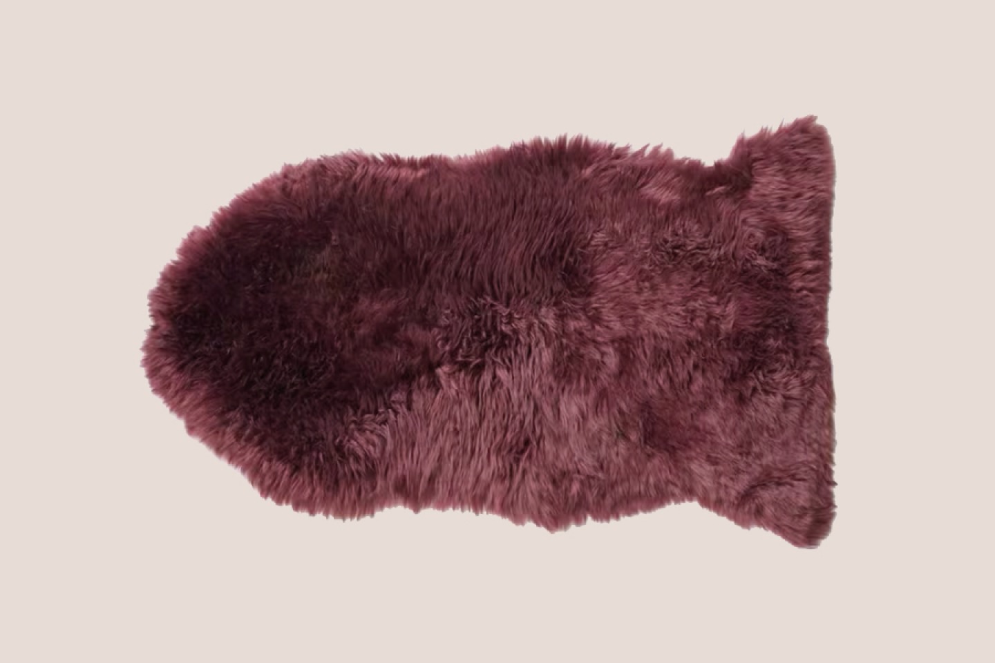 Single sheepskin rug