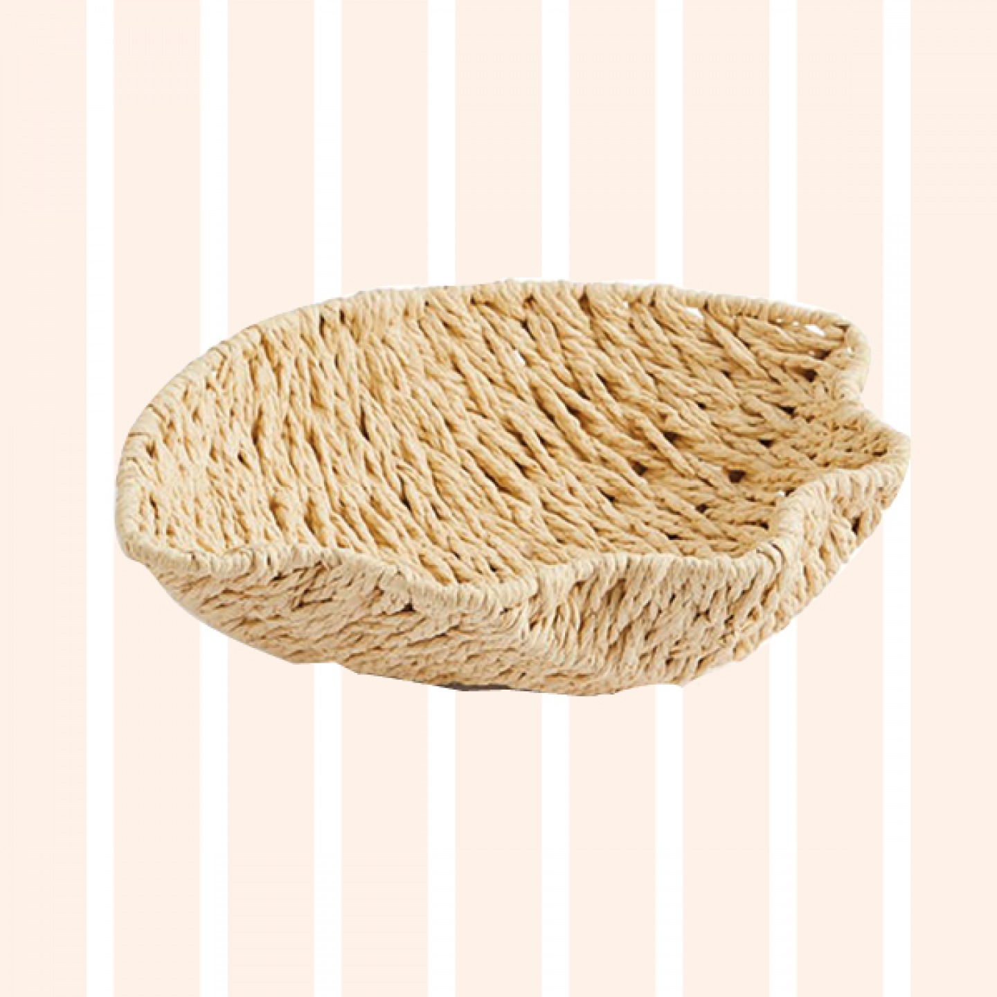 Wavy shell woven storage tray